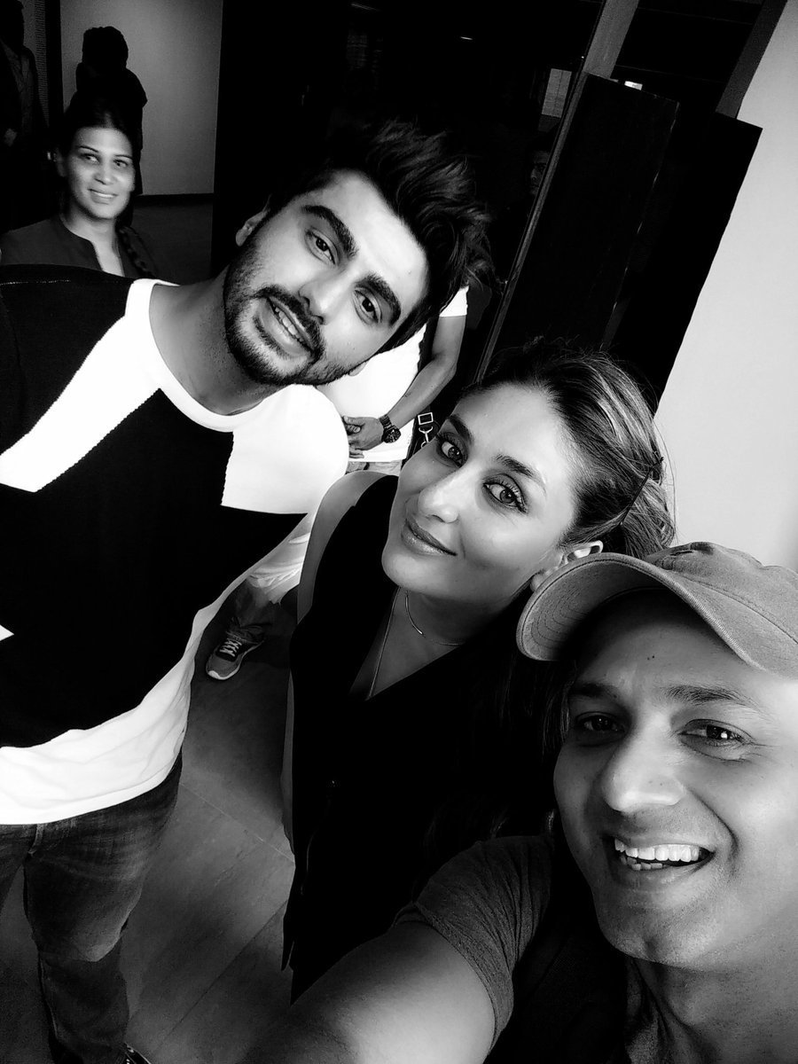 iFaridoon's tweet image. Selfie time with @arjunk26 and Kareena a short while back at #KiAndKa music preview.Loved meeting them!!