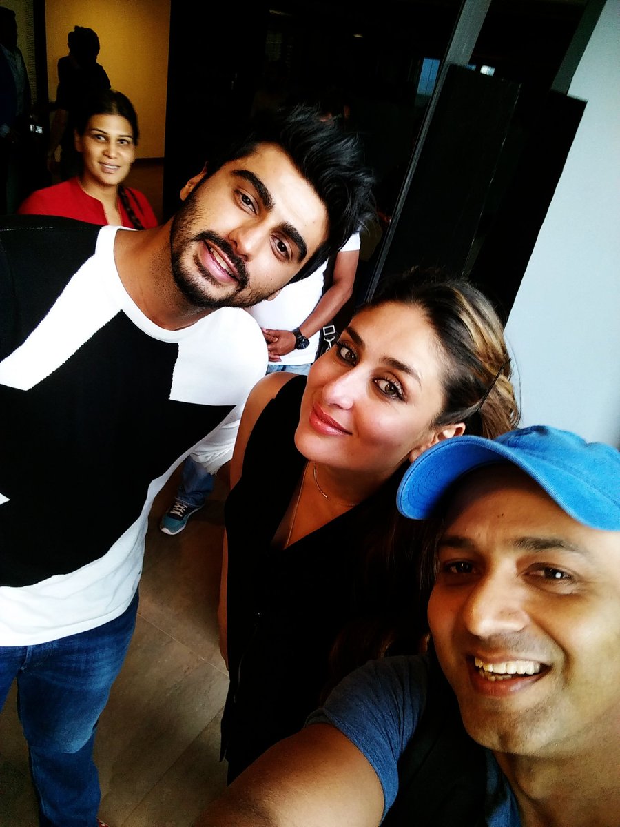 iFaridoon's tweet image. Selfie time with @arjunk26 and Kareena a short while back at #KiAndKa music preview.Loved meeting them!!