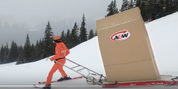 Marketing_Mag's tweet photo. A BRRRRger? @AWCanada hits the slopes in Lake Louise to hand out some free burgers: https://t.co/eIwGH8Kxif https://t.co/lebcpyz9L6