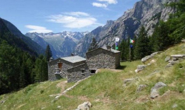 rep_milano's tweet photo. "Diventa un #malgaro": #appello di @LombardiaOnLine per #salvare la #montagna https://t.co/b4wCyRokir #giovani https://t.co/jJmRyVCtzN