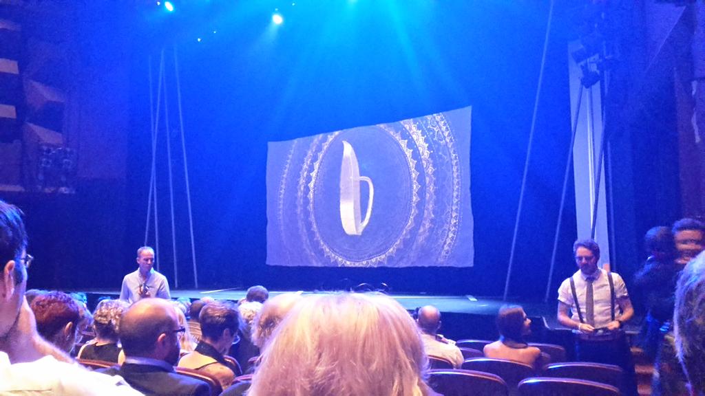 Opgewonde om te sien wat hierdie aand oplewer... #KyknetFiestas #ratehom