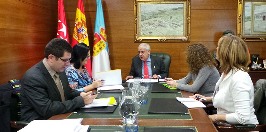 Arroyomolinos's tweet photo. .@AytoArroyoMad, comprometido con la construcción del 5º CEIP de #Arroyomolinos. Más iinfo.: https://t.co/r7bYIS1g55 https://t.co/CBpenOo18m