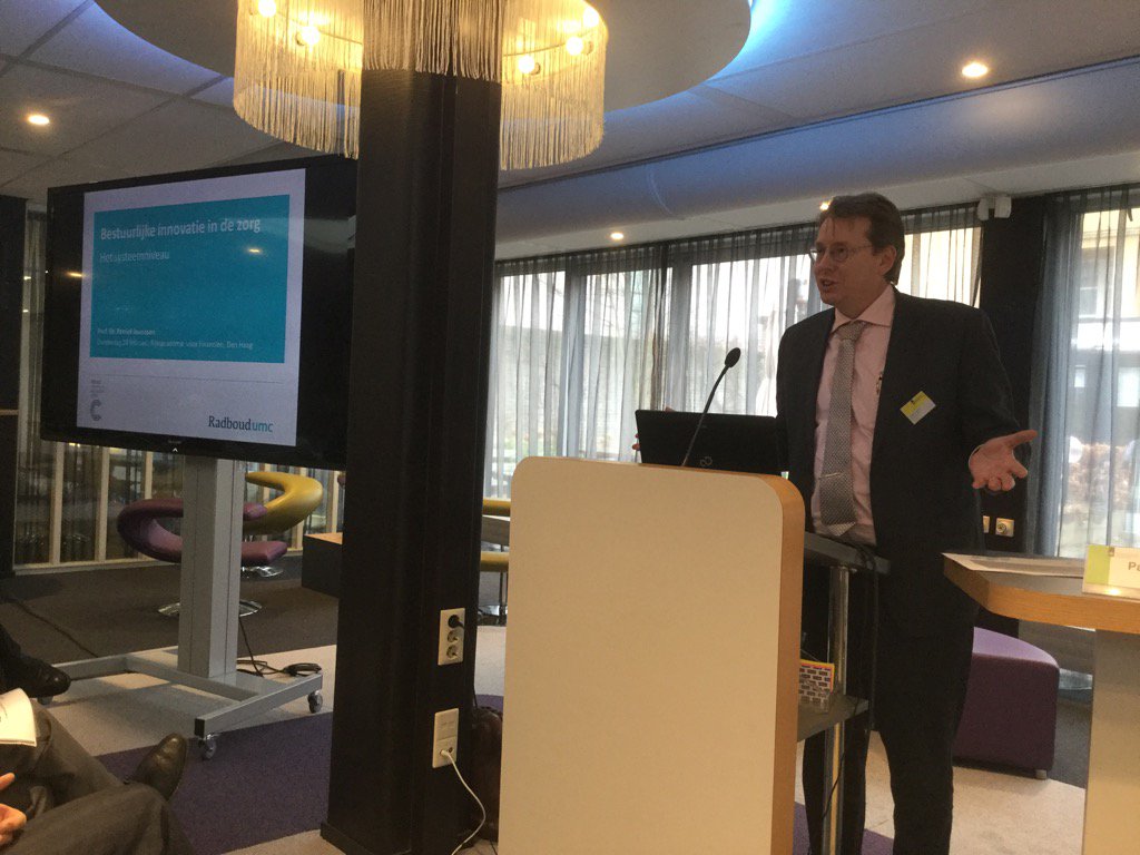 onze eigen professor Patrick Jeurissen trapt af op winteracademie betaalbaarheid van de zorg.