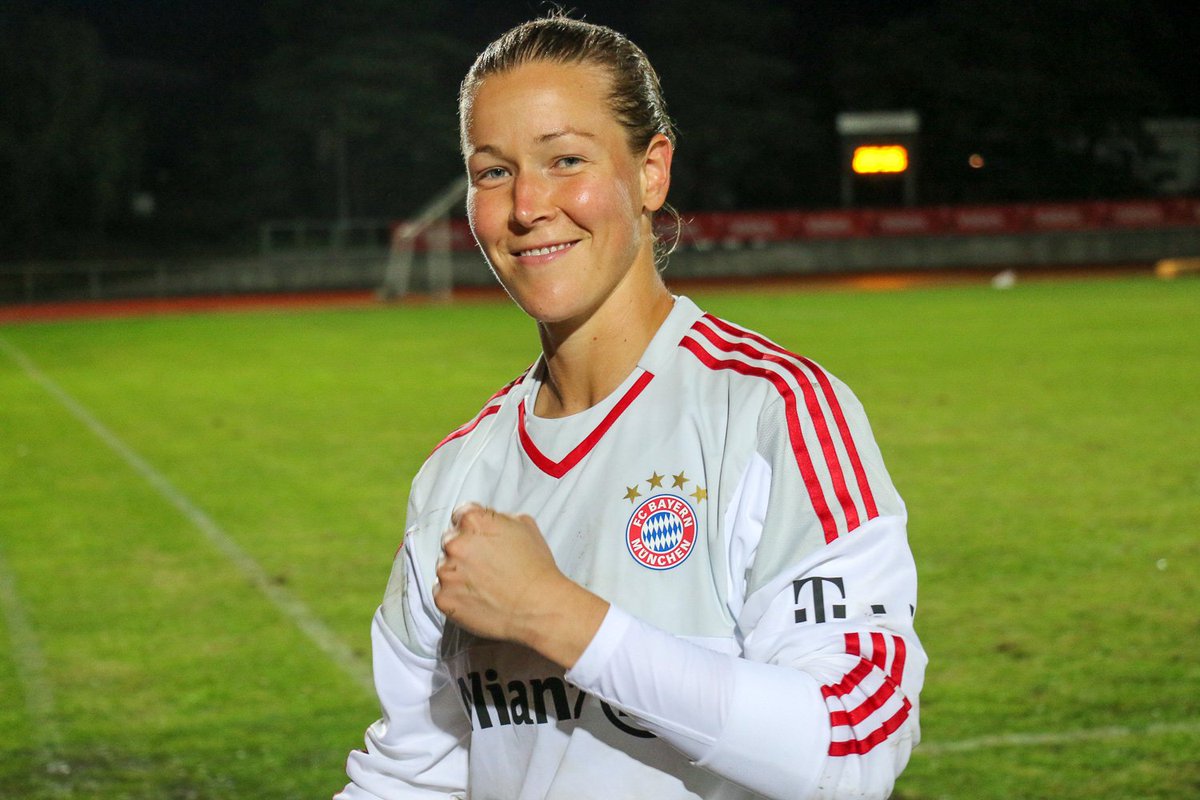 .<a href="/tinnikorpela/">tinja-riikka korpela</a> weitere 2 Jahre in München: "Denke, wir sind noch nicht fertig" -> fcbff.de/VerlaengerungK…
