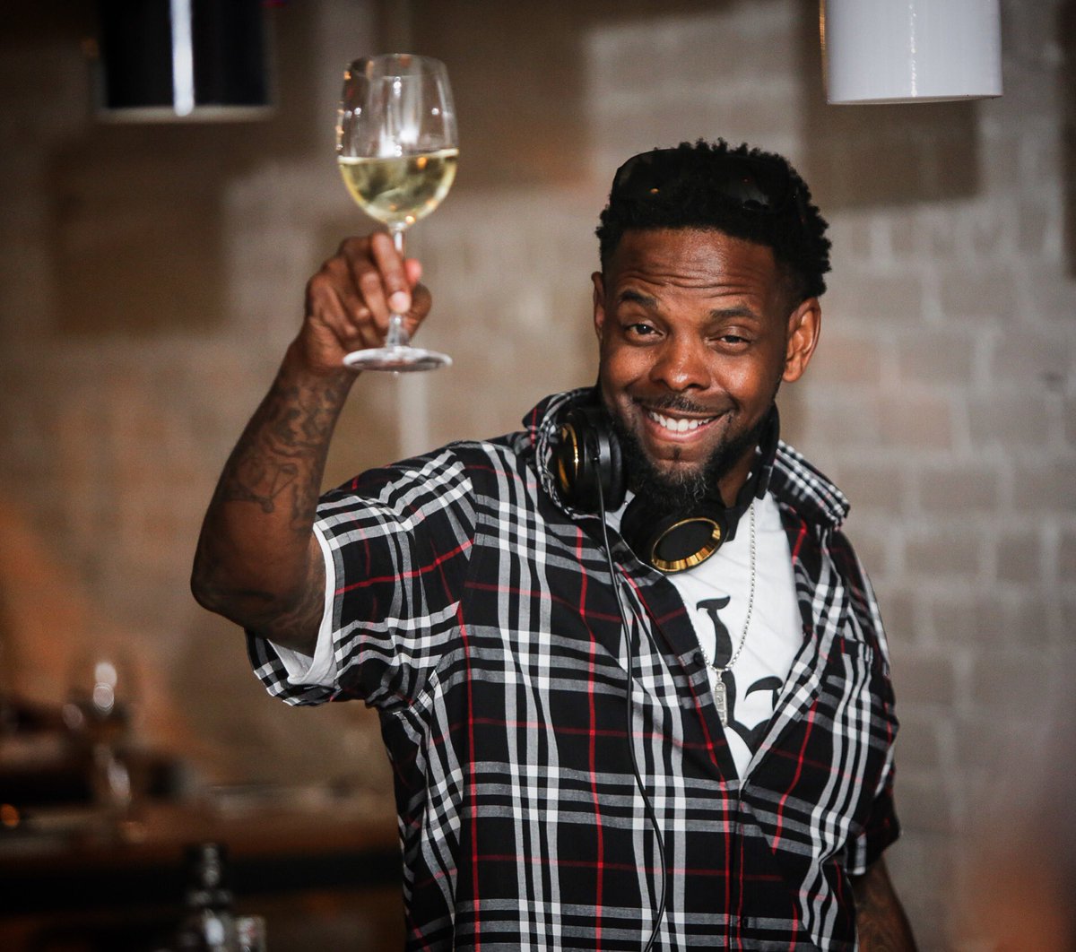 DjLORD (@djlordofficial) on Twitter photo So apparently today is #NationalDrinkWineDay! 🍷
⭐️Don't mind if I do 😎 Cheers!
(photo by <a href="/hugegaldones/">Huge Galdones</a>)
#Cochon555 So apparently today is #NationalDrinkWineDay! 🍷
⭐️Don't mind if I do 😎 Cheers!
(photo by <a href="/hugegaldones/">Huge Galdones</a>)
#Cochon555