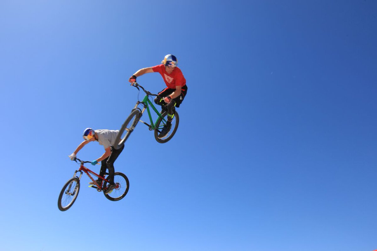 SeaOtterClassic's tweet photo. This Throwback Thursday goes out to Speed and Style. 
Circa: 2014  Photo: Sean Cope #tbt #speednstyle https://t.co/cboUqEHiUx