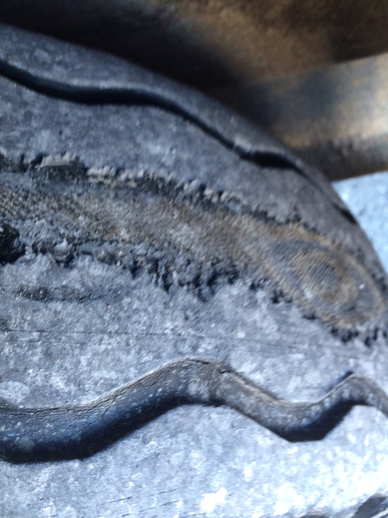 HRPSCMV's tweet photo. @haltonpolice CMV inspectors stopped veh @CityOfBurlington for unsafe tires veh loaded no defects noted @CVSA  ^so https://t.co/zZPoBctHxb