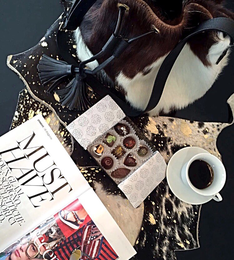cccbycrowley's tweet photo. #morning #coffeelovers #fashion #hangbag #baglovers #carolinacrowley https://t.co/ZweDL0aRbA