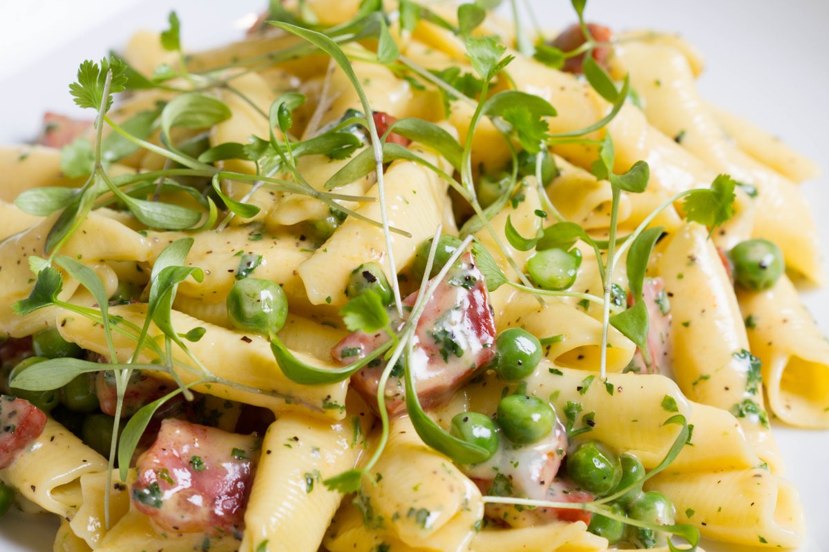 Fancy a bite to eat out today? Join us for fantastic #food and drink all weekend!  tinyurl.com/jsu22aq