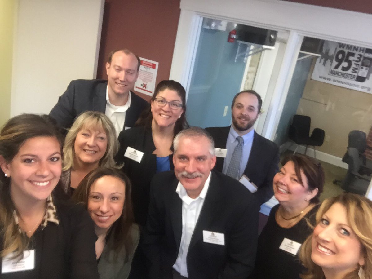 Team ABC! #LGM_16 #selfiestick <a href="/LGM_Leadership/">LeadershipManchester</a> <a href="/grapevinemktg/">Grapevine Marketing</a> <a href="/SNHUOnCampus/">SNHU On Campus</a> <a href="/OptimaBank/">Optima Bank</a>