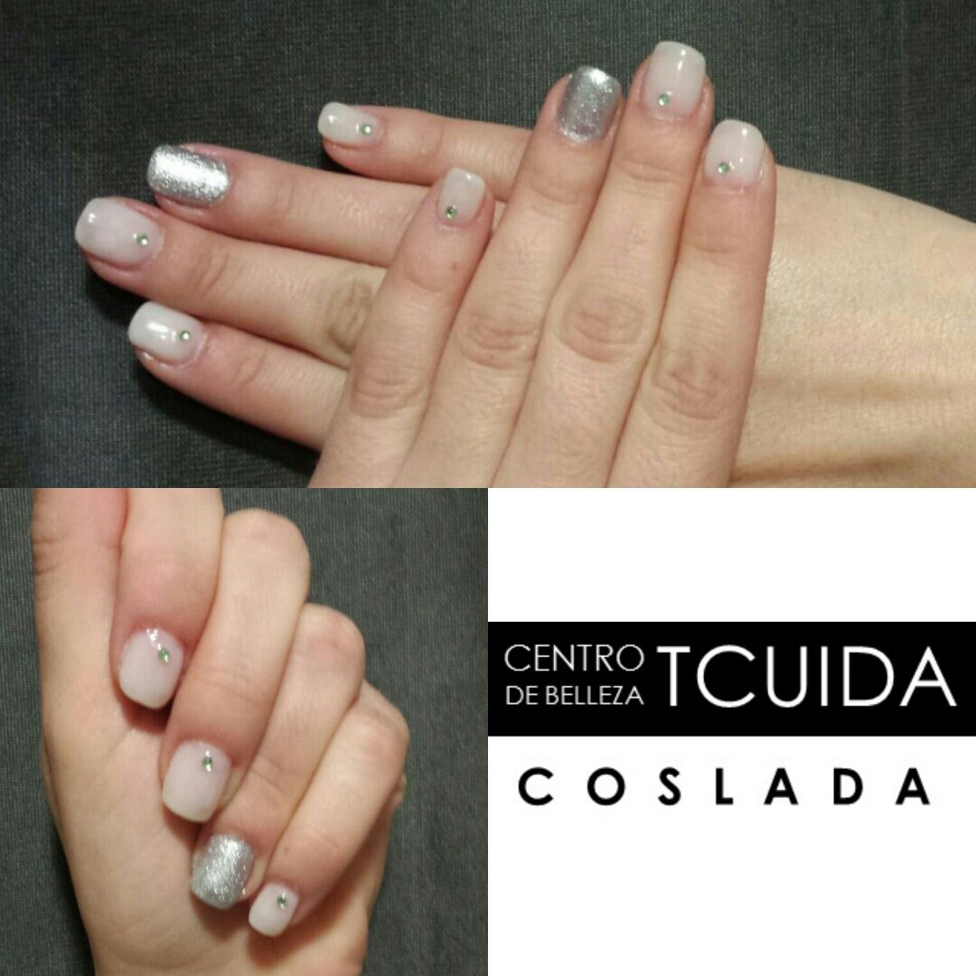 TCuidaCoslada's tweet photo. #Manicura #esmaltadopermanente #uñasdegel #uñas #nailart #uña #kineticsnails #kineticsnail #coslada #tcuidacoslada https://t.co/yzFEzhATHm