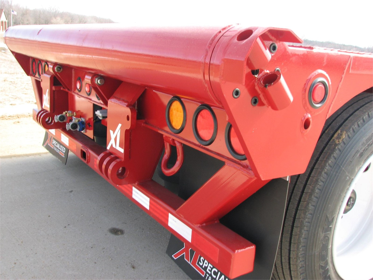 CatfishBrewton's tweet photo. @10yrOldCharter @Walkers_Trailer #Doonan #XLSpecialized #RigMoving #Oilfieldhauling we still have a few tailrollers https://t.co/TZVmSAapqP