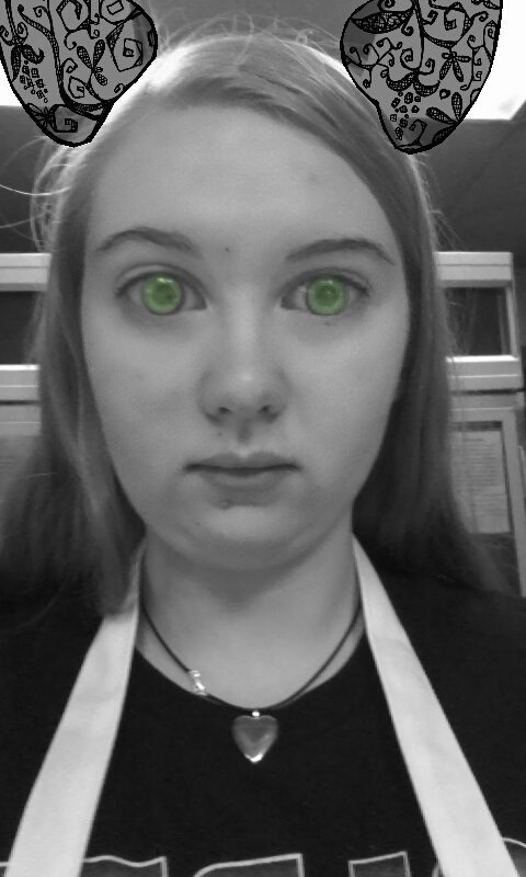 SpecialKHirth's tweet photo. Snapchat is great 😂 #snapchat https://t.co/mNM212QB61