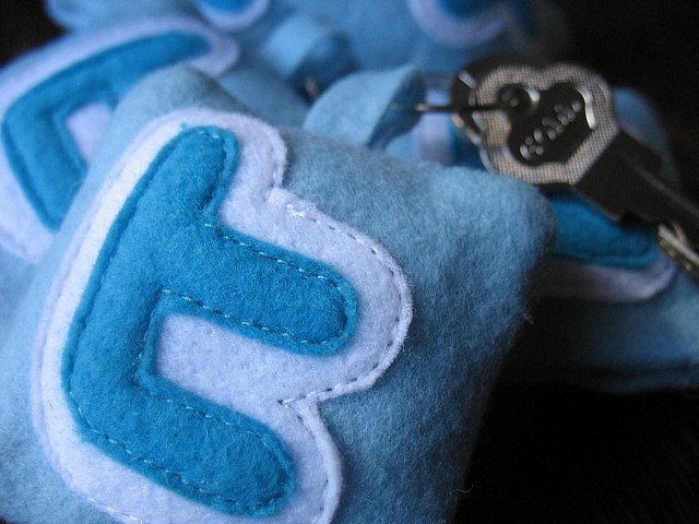 OnlineCrsLady's tweet image. Build a PLN w/ Twitter fractuslearning.com/2012/04/17/pln… @ngrantham @fractuslearning #OpenTeachingOU - openteachingou.blogspot.com