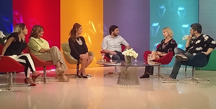 "El 26 de febrero tocamos en <a href="/NicetoClub/">Niceto Club</a>" <a href="/gloriacarraok/">gloria carra</a> con <a href="/germanpaoloski/">German Paoloski</a> <a href="/jeymammon/">Jey Mammon</a> <a href="/Palivarela/">Paula Varela</a> <a href="/silviafbarrio/">silvia f.barrio</a>