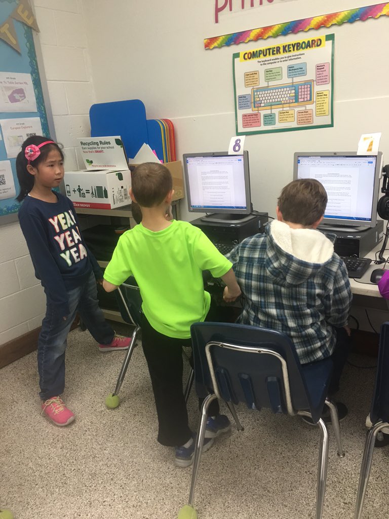 flhatzop's tweet photo. Collaboration with Google. Teacher to Teacher Student to Student #collaborativemodel @2ndWithScott https://t.co/wFfEbtPKH3