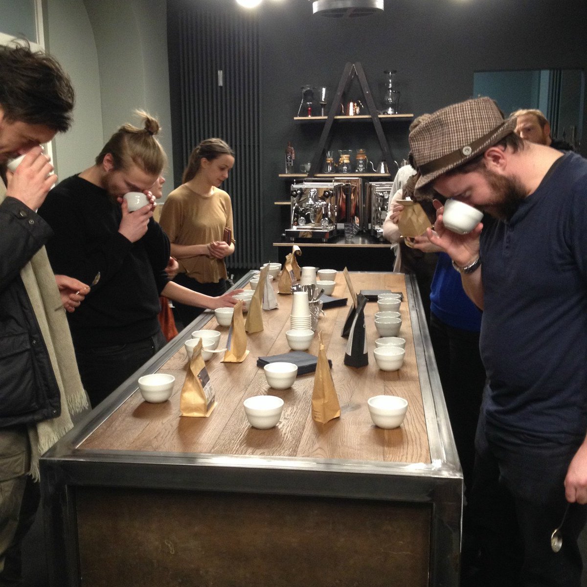 At A Third Wave Wichteln Coffee Cupping In Berlin bit.ly/1VpS5Y3 #thirdwavewichteln @RoeststaetteBLN