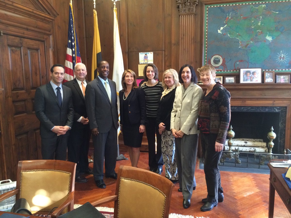 NewtonMAMayor's tweet photo. Thanks LG @KarynPolito for coming to #NewtonMA for signing of #CommunityCompacts today! https://t.co/jrf7hMGe4s