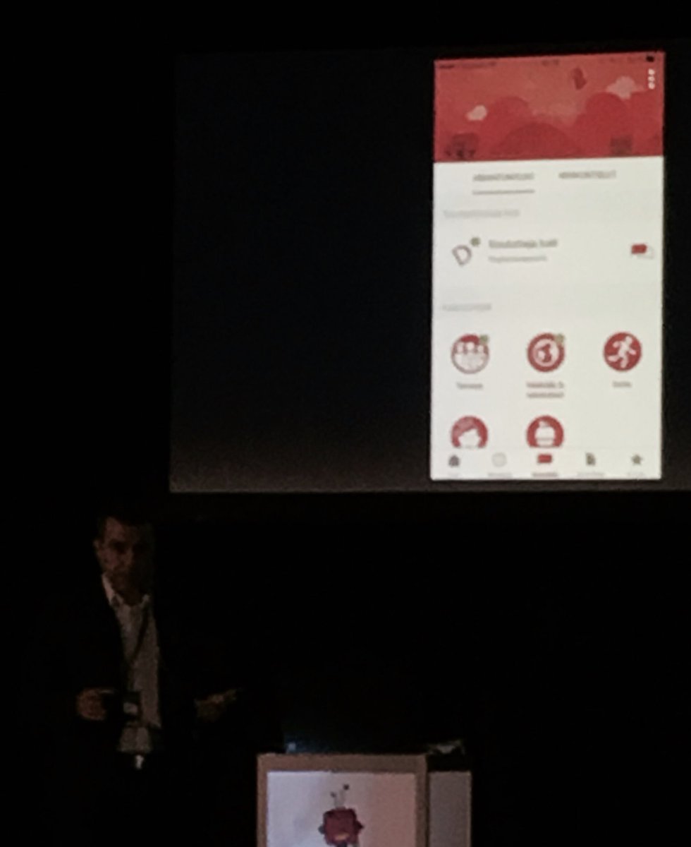 AkiRuohonen's tweet photo. Diacor-mobiili maailman ensi-illassa.  @TuomasTeuri #knowledgebar #hiqpeople  #hiqdesign https://t.co/qYcV5kBlVJ