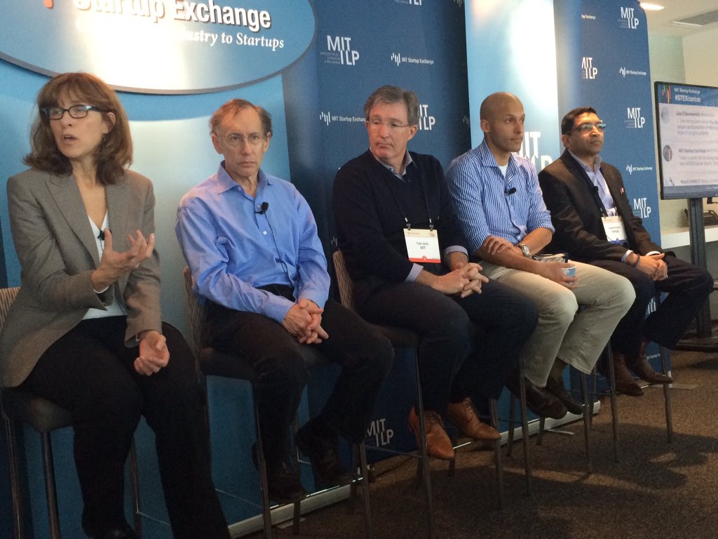 lisachristina's tweet image. #Boston has need for great business people over scientists - one of the best places in world! #MITSTEX 
#STEXcancer