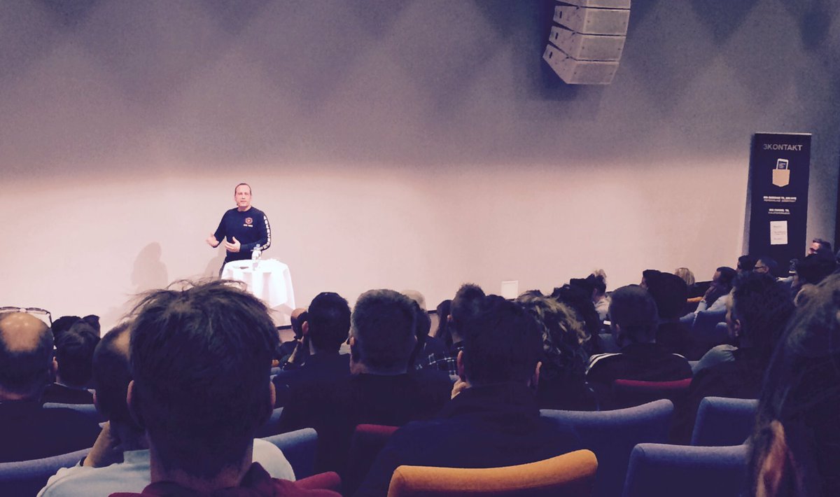 3BusinessDK's tweet photo. @thorborg er allerede godt i gang med at uddybe innovation fra hans perspektiv. #3Talk https://t.co/8gli9C1xU4