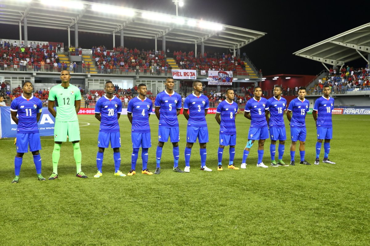 17-2-2016 - Amistoso El Salvador 0 Panama 1. Cbgv0pLWwAAOj8U