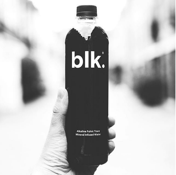 MyvitaminsUK's tweet photo. #blk is BACK 😎 #EnjoyTheDarkSide with the first ever fulvic-enriched mineral water: https://t.co/ga74EE6Jiz https://t.co/8gAELkIbVw