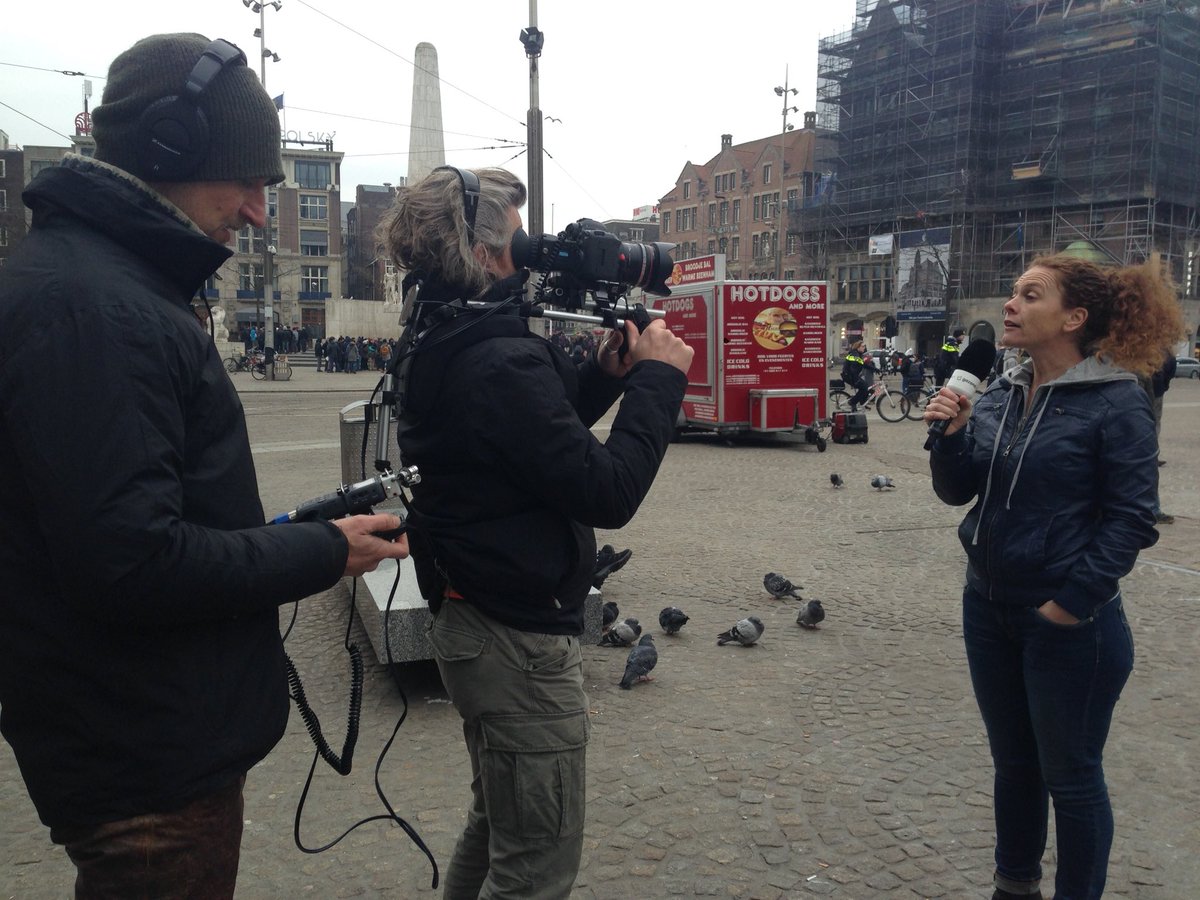 Justcuriousnl's tweet photo. Straatinterviews voor @gezondopreis. Wat weet de gemiddelde Nederlander over reisvaccinaties? https://t.co/aLzWalqbcr