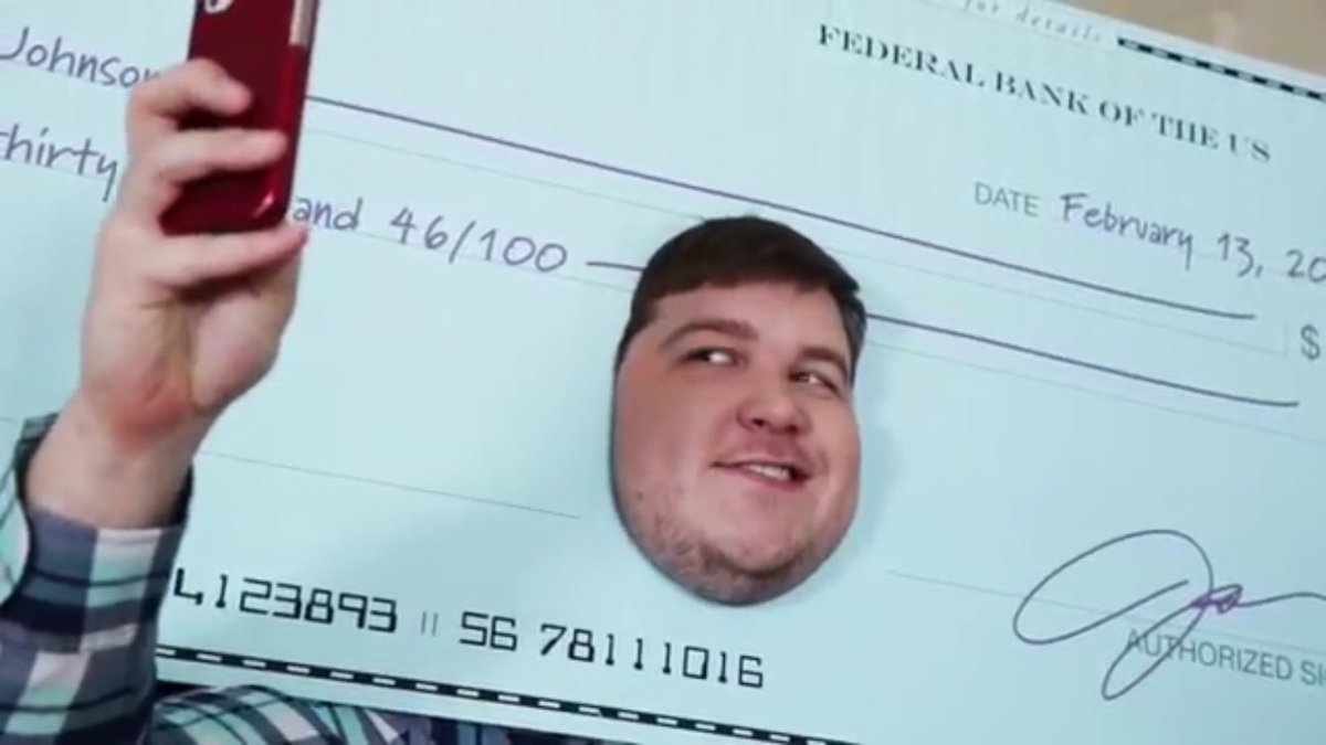 BankSmartCARRIE's tweet image. #TBT to one of our first #AvidiaMobile videos. Makes me laugh every time: m.youtube.com/watch?v=HJxNPG… #MoreCerealPlease