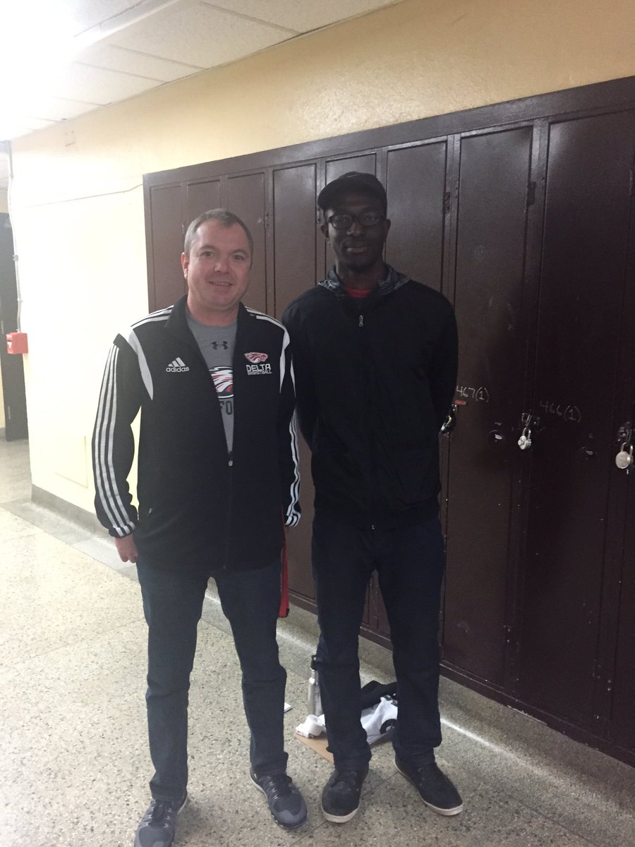 Thank you @cbehrens74 &amp; Coach Yawson for all that you do for our Boys' Basketball Team. Great role models!!