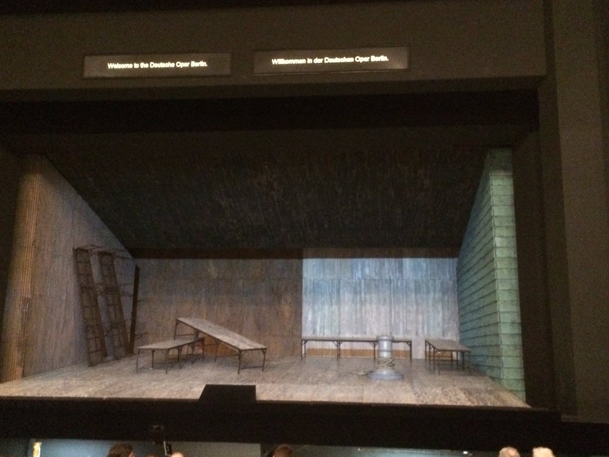 vtguillemin's tweet image. Je sens que Peter Grimes va encore tuer ce soir... @deutsche_oper #Runnicles #Ventris