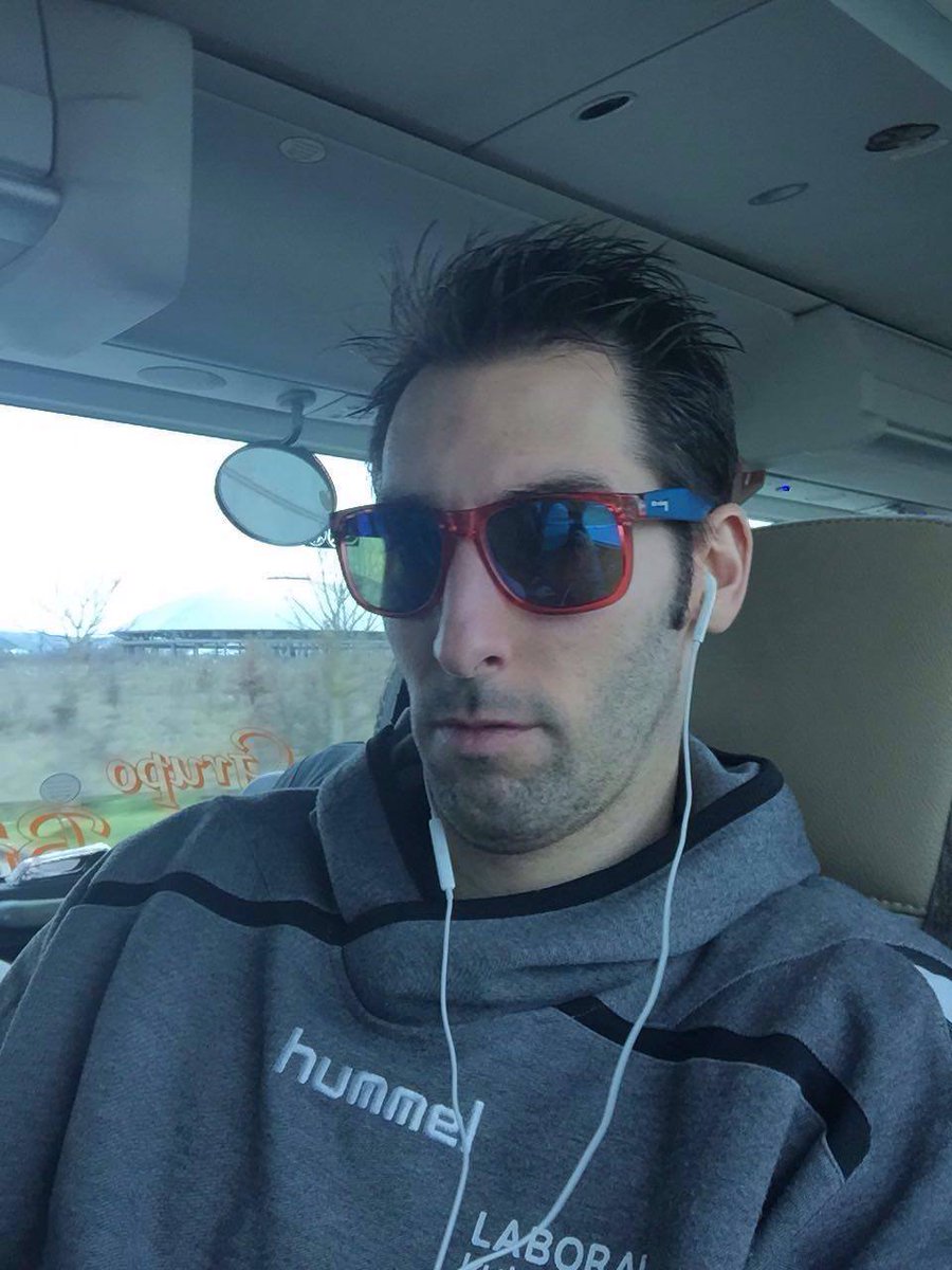ElecttroEyewear's tweet photo. Suerte a @AlbertoCorby33 jugador del @Baskonia que comienza su andadura en la Copa del Rey de Baloncesto. #CopaACB https://t.co/fapMCjrnqA