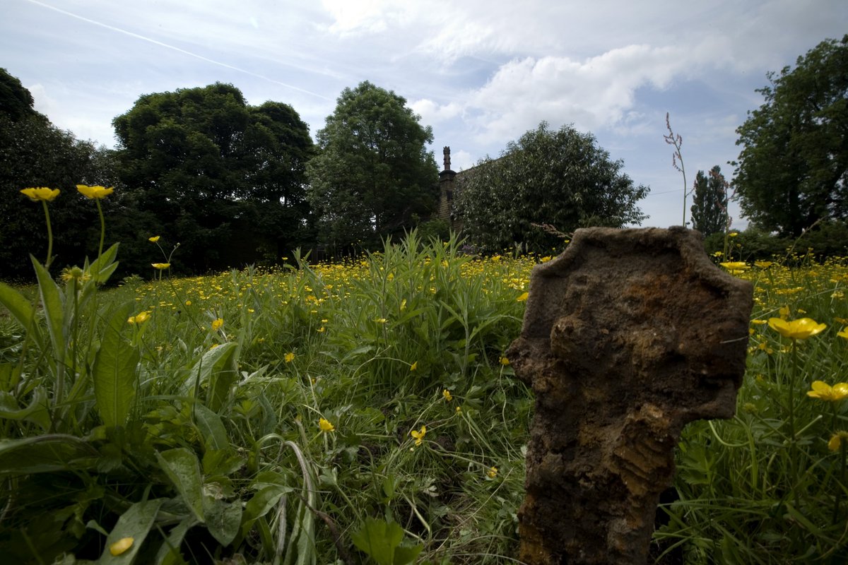 Info_Chape1's tweet image. A small restored chapel in a former psychiatric  paupers' graveyard in England gives hope to many today.