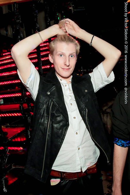 Все что нужно знать о контингенте Симачева в трех фотографиях. https://t.co/uOvct9Ps4Q