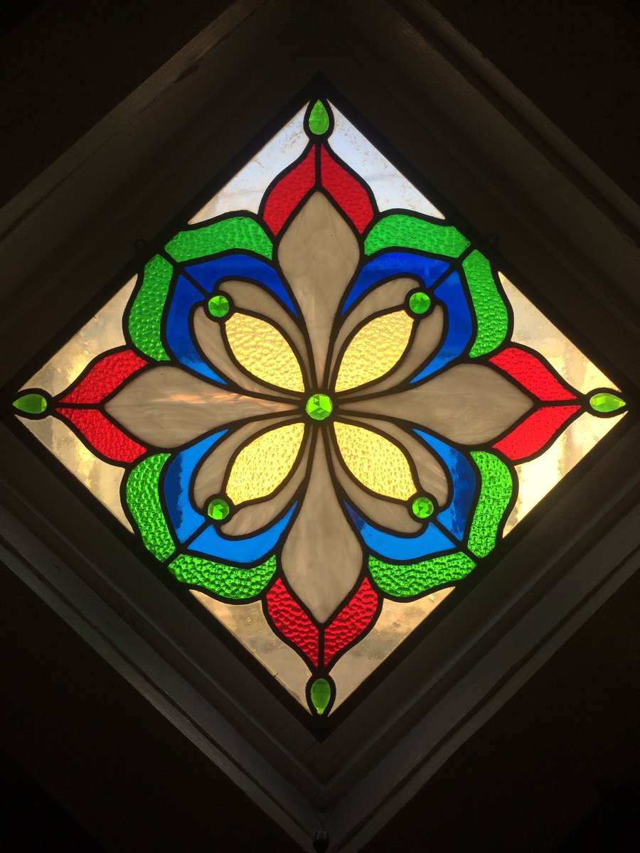 Big game tonight! Eat here first &amp; park in our lot for free! BOGO happy hour 4-6! #rupparena #bbn #eatlovelex