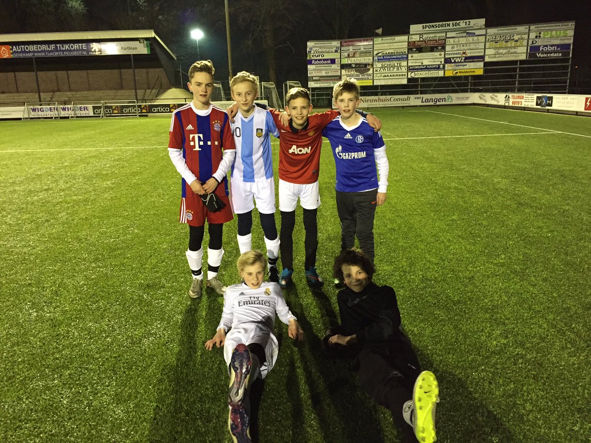 SDC12_B1's tweet image. Team van de week!! #3punten