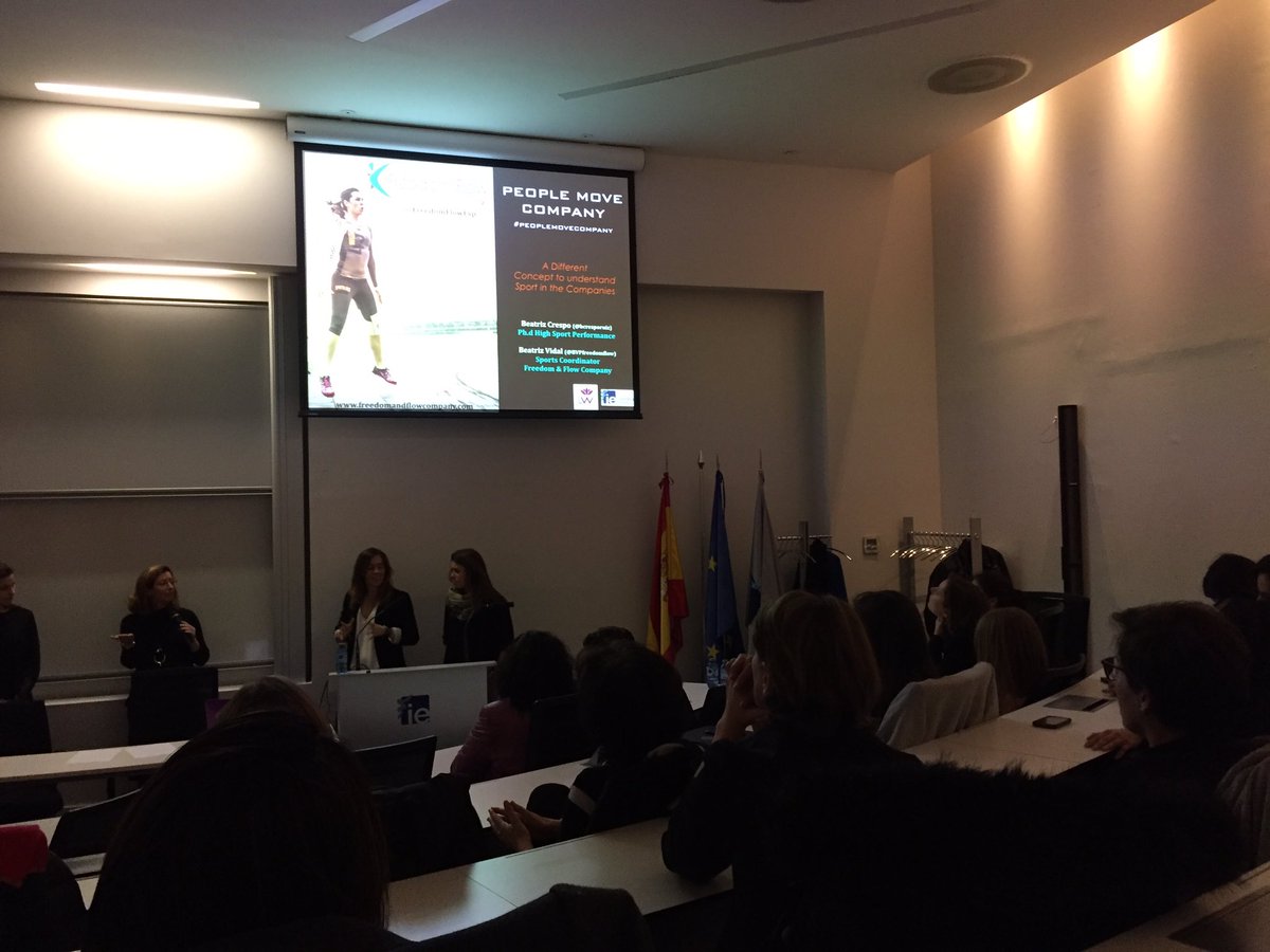 FreedomflowESP's tweet photo. @BCrespoRuiz y @BVPfreedomflow en la presentación de #Healthybox66 con aforo completo @IEbusiness #Mujer https://t.co/ZaD7019cyl