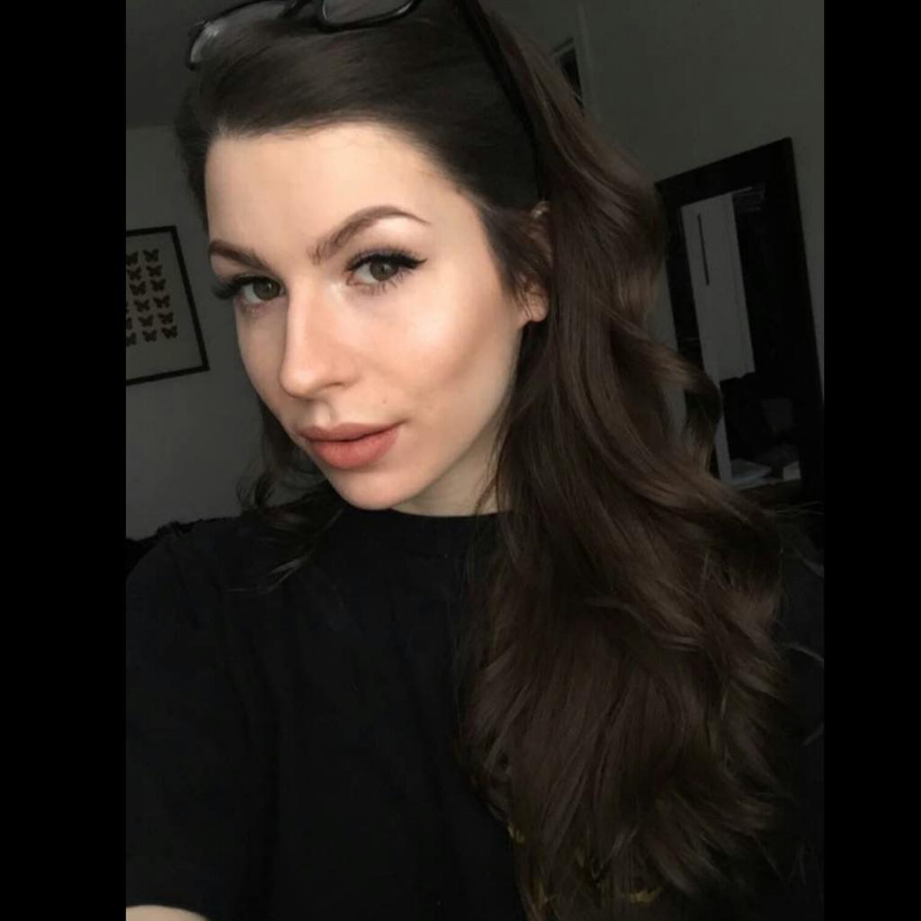 taylorwstuart44's tweet photo. Damn, my girlfriends a babe!💖👀😍 https://t.co/gUv21hQAOj