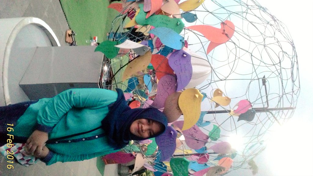 IP_ine's tweet photo. Karena sendiri pun akuh masih bisa tersenyum #savesingle😂😂😂😂😇 https://t.co/TsbPCnuH12