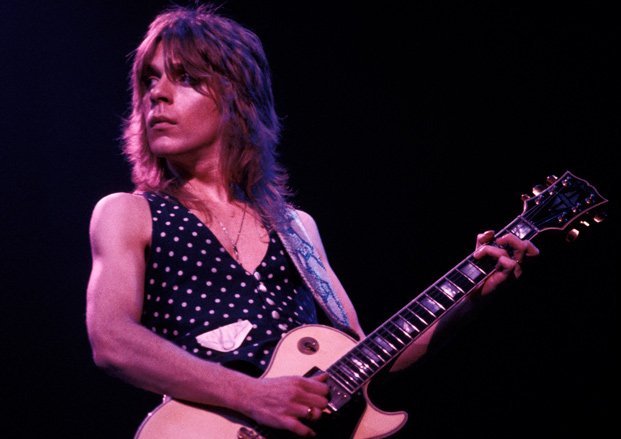 GuitarWorld's tweet photo. #RandyRhoads-Style Melodic Tapping Exercise Using Common Tones https://t.co/D1HoFKo81a #GWLesson https://t.co/myM8vpKBxN