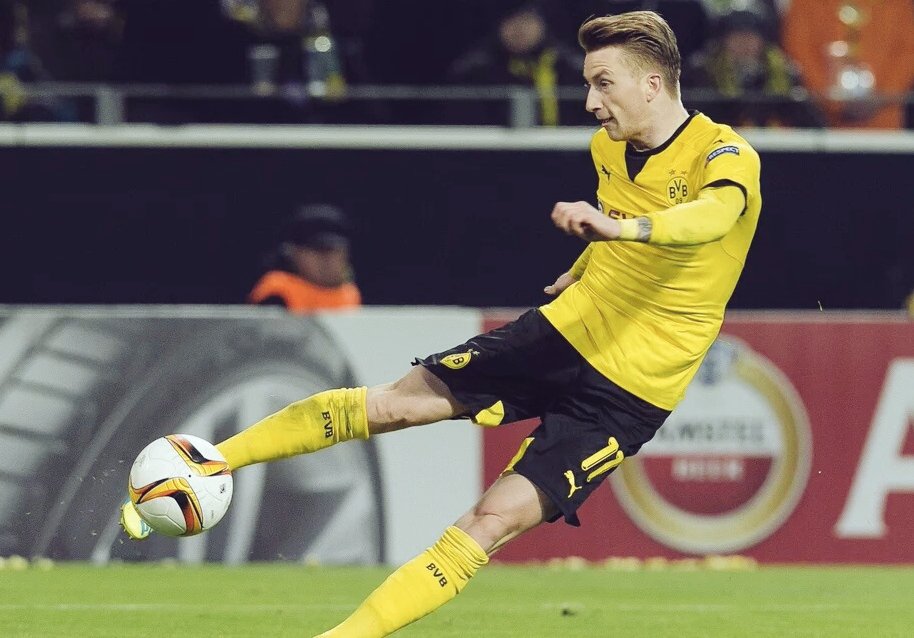 masteroliver440's tweet image. Congraltion bvb 
Win in europe leaugea
Dortmund 2 vs 0 porto