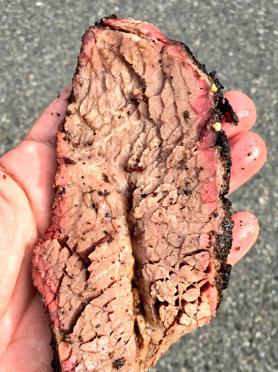 BBQsnob's tweet photo. I wasn't expecting great smoked brisket at my first stop in Seattle, but @campfireforyou delivered. Smoked on apple. https://t.co/s7UNWdweEJ