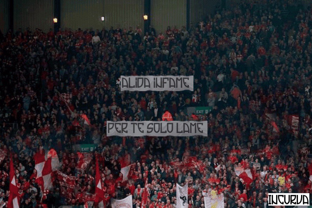 LucaMile93's tweet photo. Striscione creato con #incurva #MasterChefIt https://t.co/X5m1dWn2Bt https://t.co/aw0cDm3mig