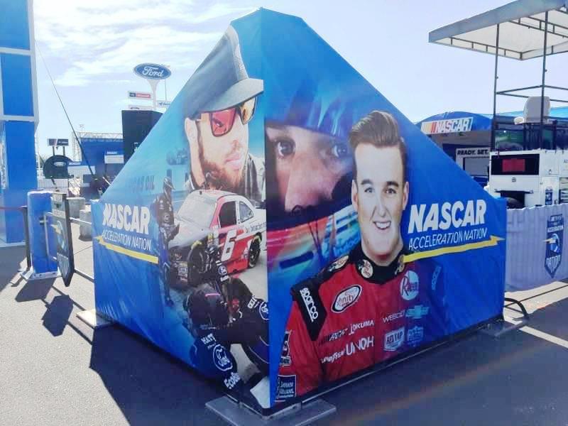 Alpha_Canvas's tweet photo. Lucky to do this big @NASCAR project for @JHEProduction at the #DAYTONA500! #alphacanvasraceproducts #alphacanvas https://t.co/0IujZeBJuJ