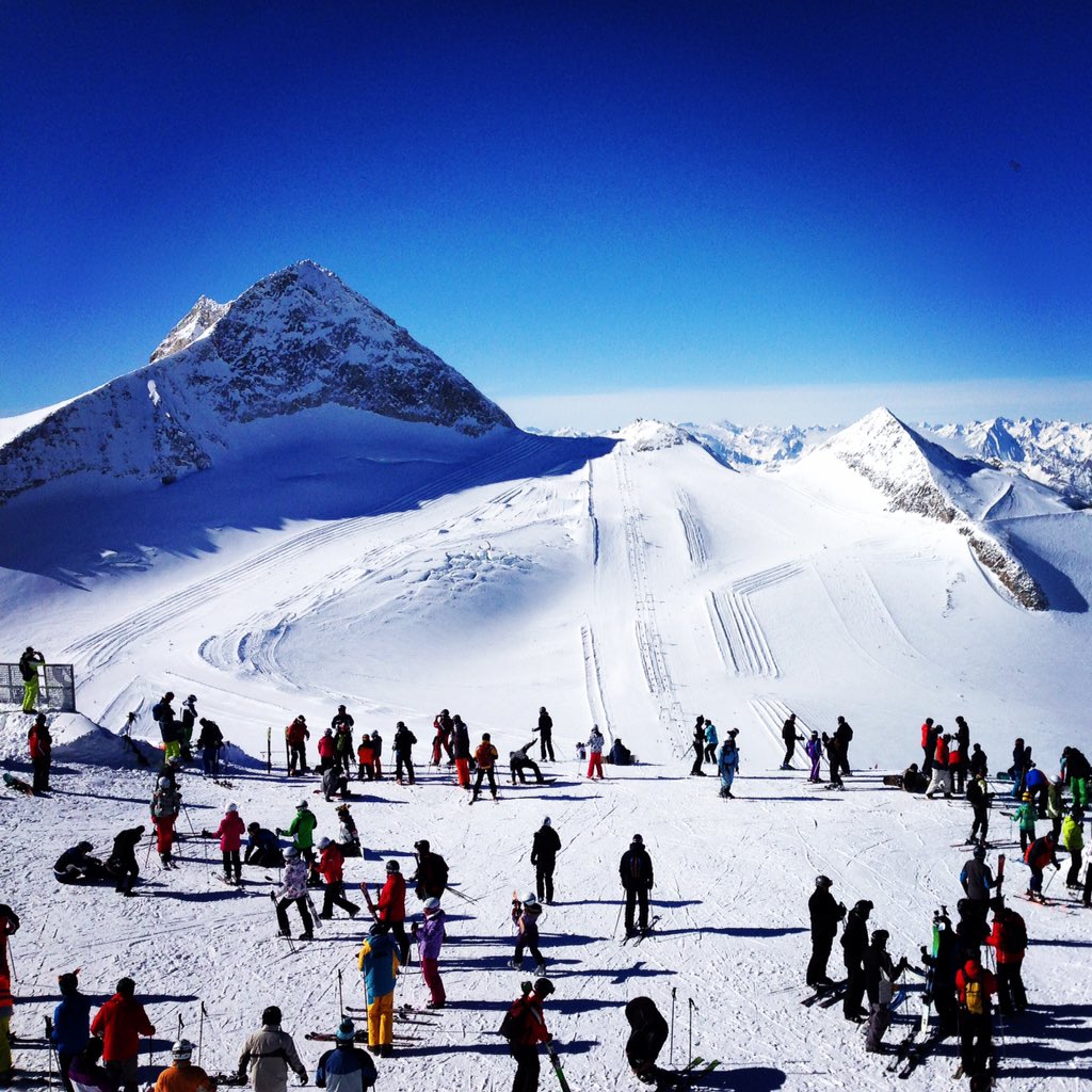 KempfMona's tweet image. #hintertuxgletscher #niceday #niceplace