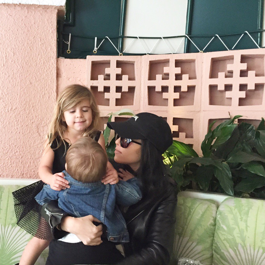 kourtneykardash's tweet photo. My little lunch dates. https://t.co/CcyGsagMQt