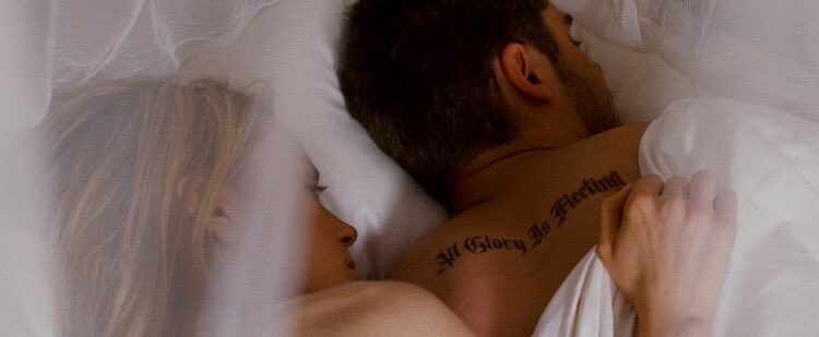 BESTMOVlES's tweet photo. The Lucky One (2012) https://t.co/zFXjel7H01