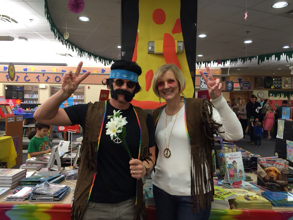 CLESCrocs's tweet image. Feelin' groovy at our @Scholastic book fair family night! #clescrocs