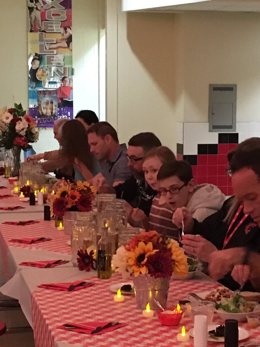 Dinner theater at the Ron tonight! So fun. #pantherpd