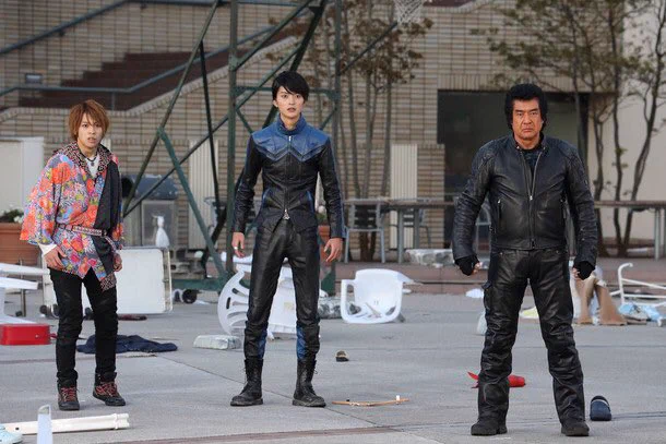 やばいｗｗｗイケメンが２人がかりでも太刀打ちできない藤岡弘、のかっこよさｗｗｗｗｗ